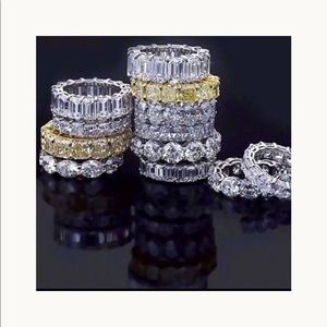 ✨SALE Superior cut, beautiful 3 different Swarovski Crystal rings So much shine!